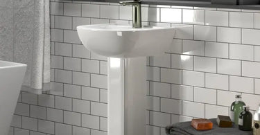 Pedestal Sinks for Small Bathrooms