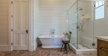 10 Modern Freestanding Tubs for Farmhouse Chic Bathrooms