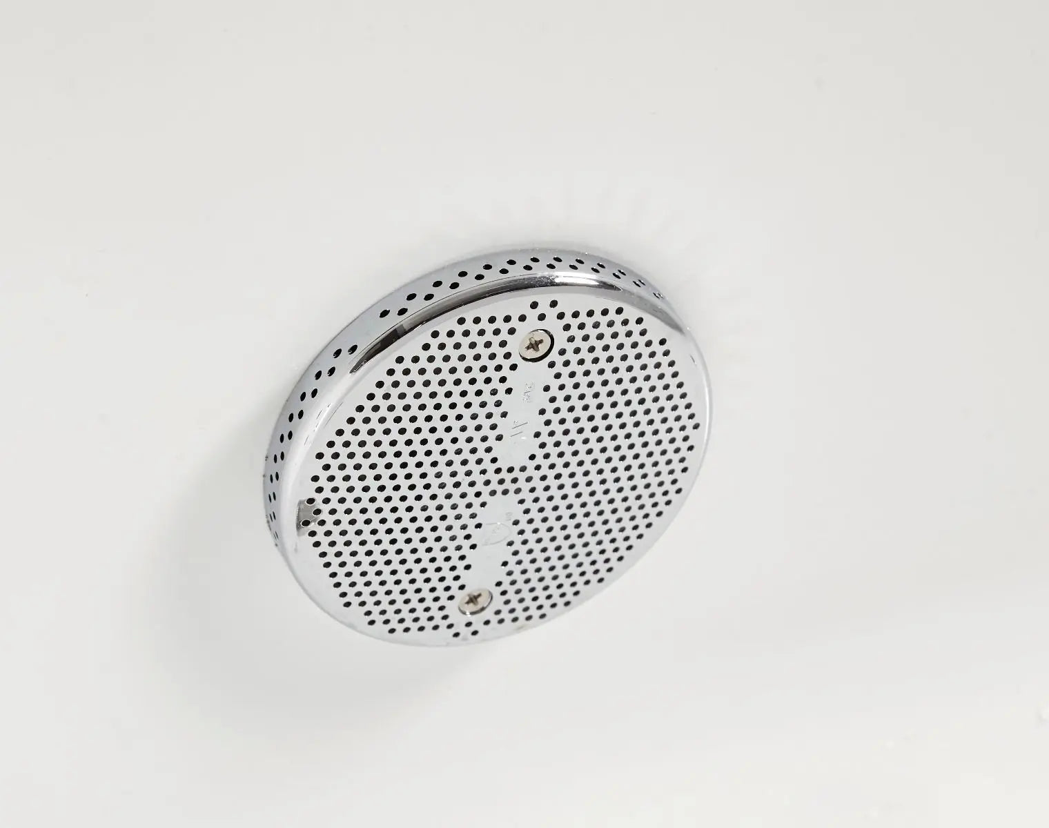 EAGO AM128ETL 6 ft Acrylic White Whirlpool Bathtub With Fixtures Alfi Trade Inc